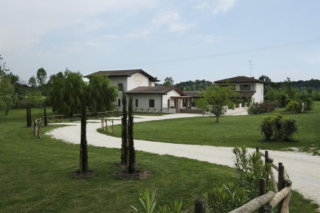 Corte Di Tosina Monzambano Luaran gambar